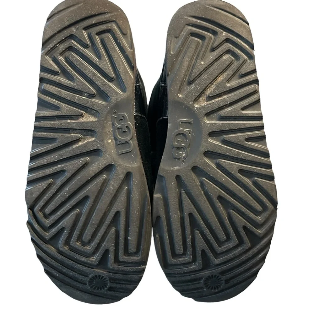 UGG isley suede